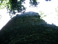 Bruchkante im Turm als Schattenriss